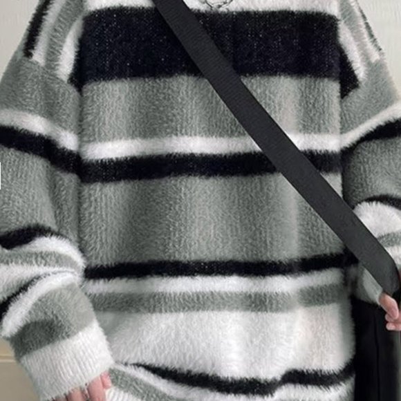 Men's Stripe Plush Sweater US Size Large - 24" Wide / Gray NWOT - Picture 2 of 4